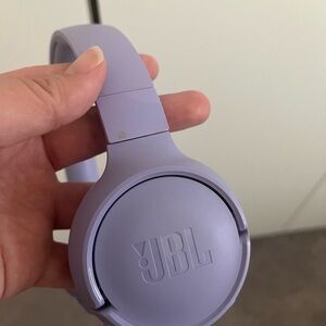 JBL Over-Ear Wireless Headphones - Light Purple